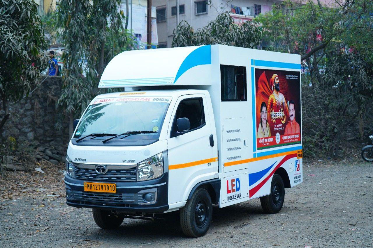 LED van on rent in India — mobile LED screen video van for advertising